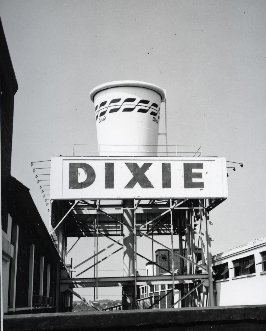 The rooftop Dixie Cup water tower with a later white DIXIE sign below it