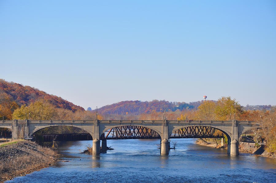Concrete arches and steel truss of the Hill to Hill Bridge over the Lehigh River